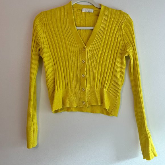 Long Sleeve Fitted Sweater - Picture 1 of 2